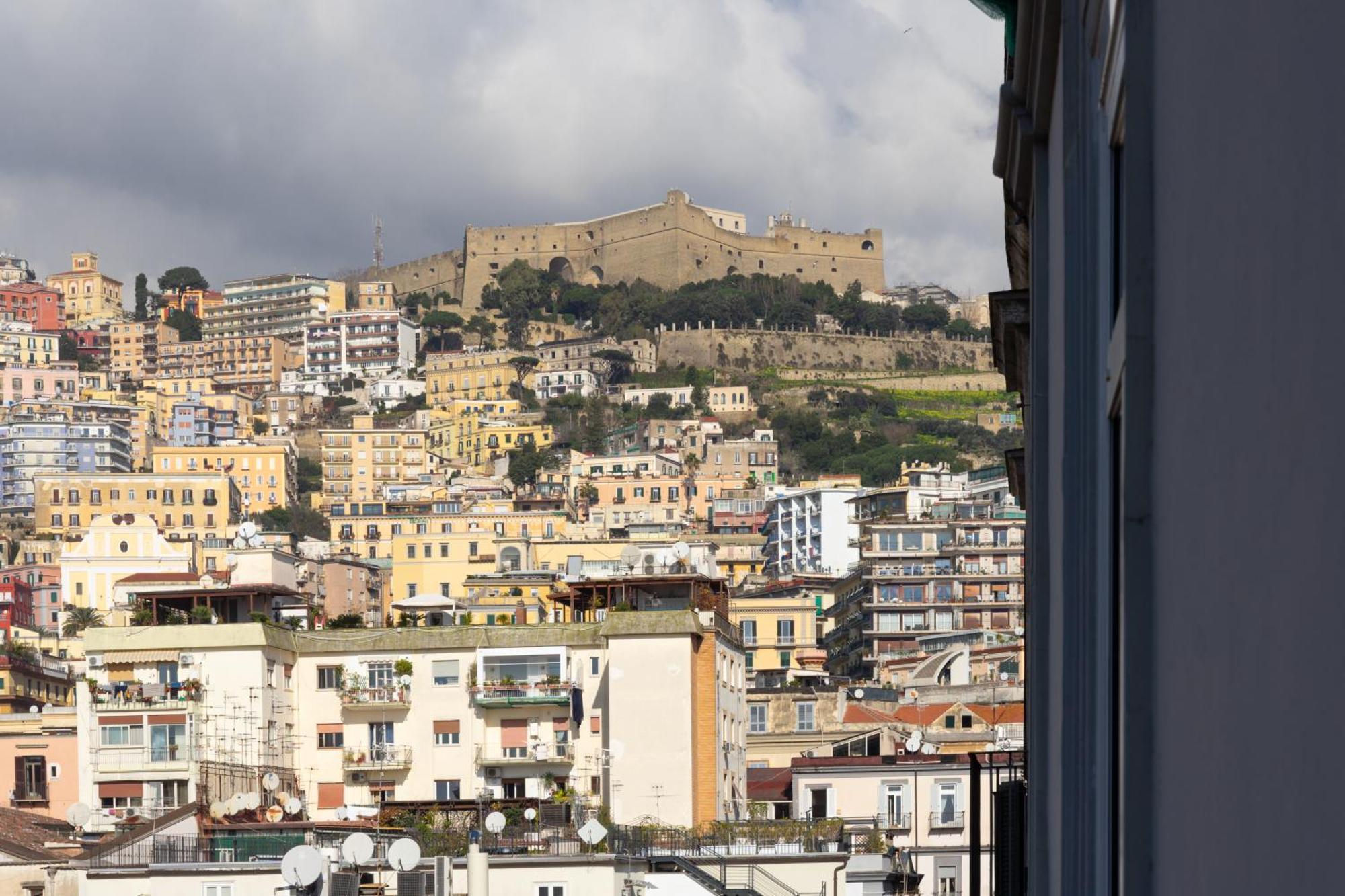 Insogno Suites Napoli Ngoại thất bức ảnh