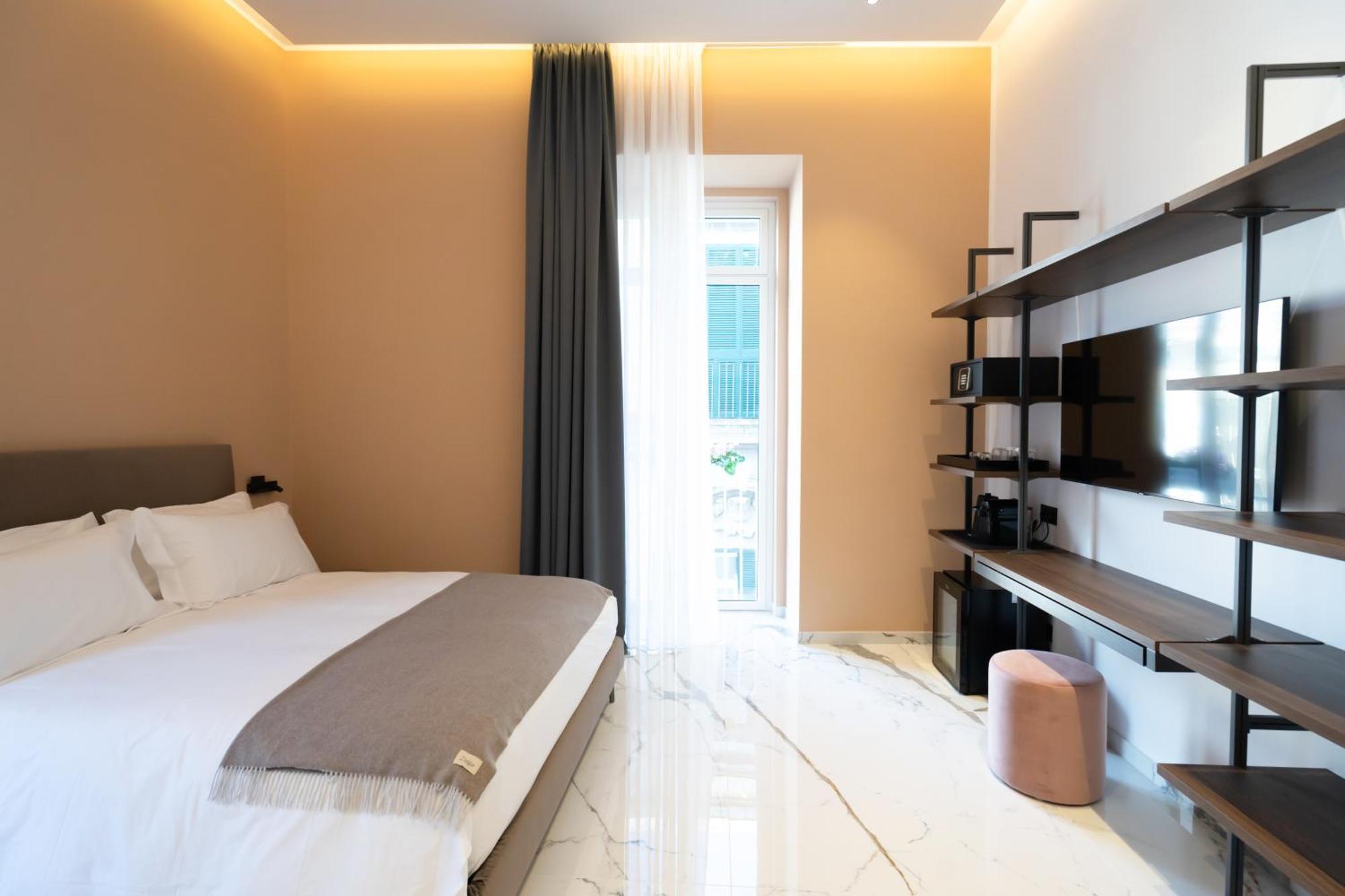 Insogno Suites Napoli Ngoại thất bức ảnh