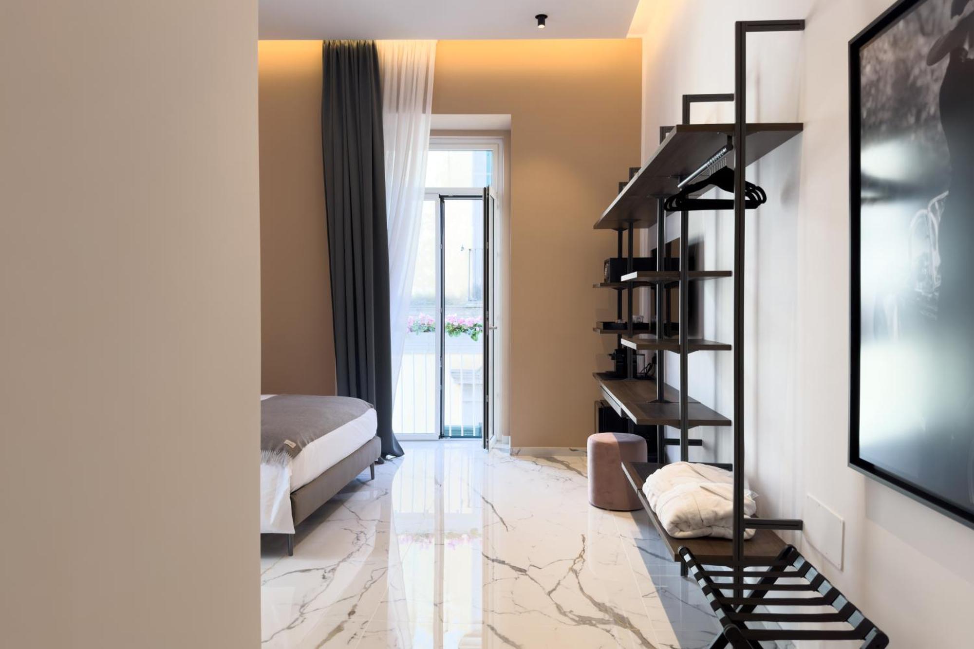 Insogno Suites Napoli Ngoại thất bức ảnh