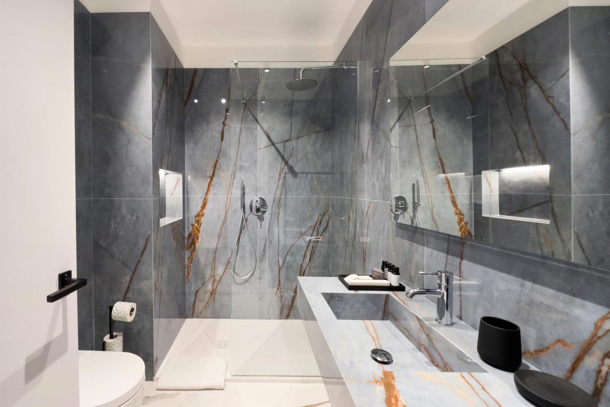 Insogno Suites Napoli Ngoại thất bức ảnh